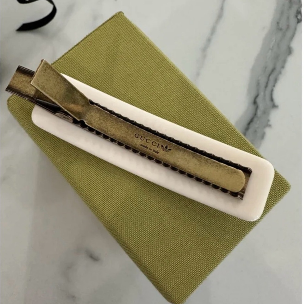 Gucci Adidas Hair Clip - Picture 2 of 6